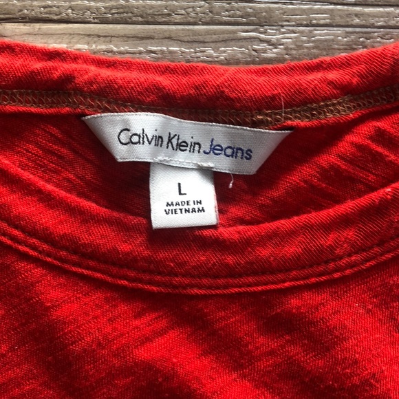 Calvin Klein T-Shirt - Picture 3 of 4